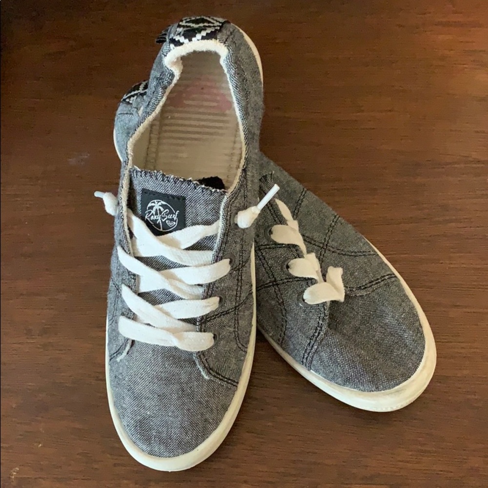 Super cute Rocky slide on shoes !